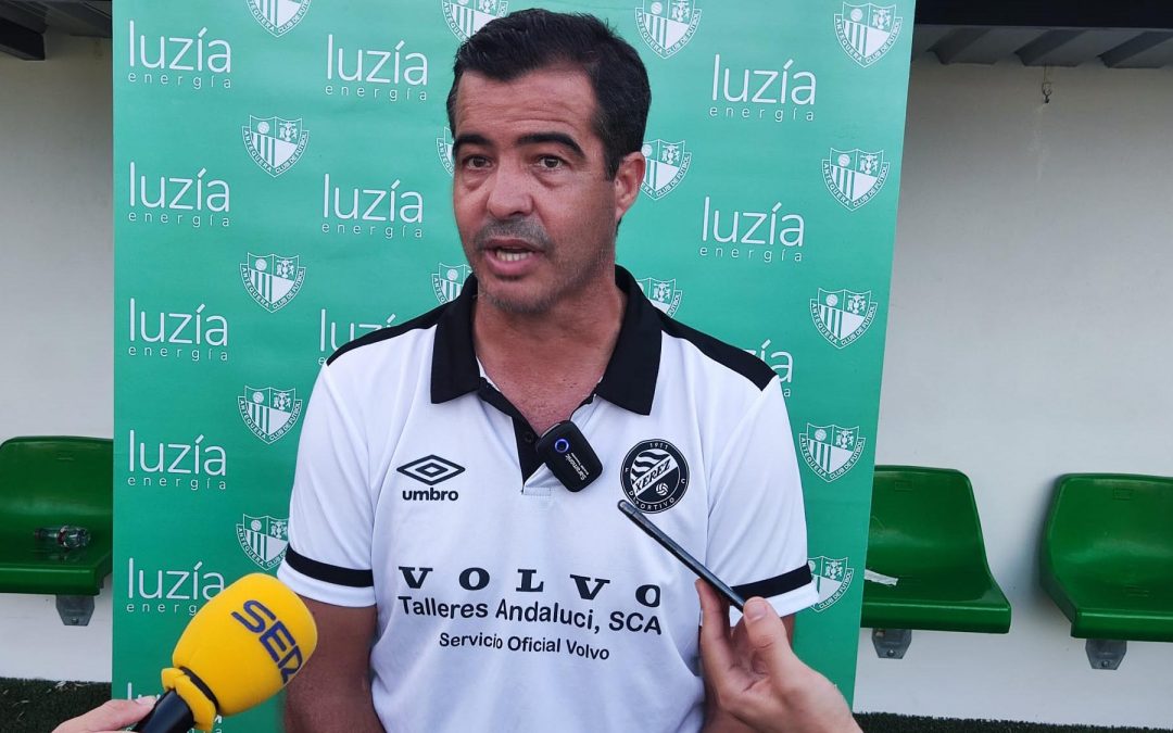 Rueda de prensa de Pérez Herrera tras el partido ante el Antequera CF