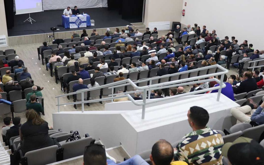 Más de 440 socios aprueban en Asamblea la apertura del proceso electoral