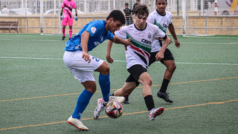 El Juvenil A se estrena en División de Honor con derrota (0-2)