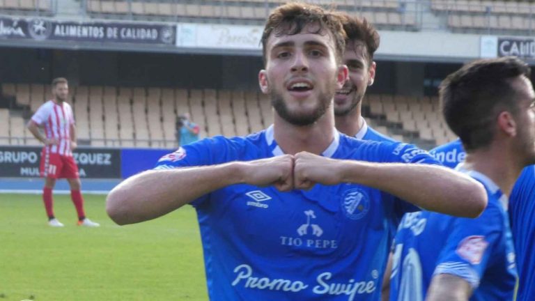 Baeza y el Xerez Deportivo FC amplían su vinculación