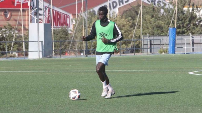 OFICIAL | Cheikh Ndour, juventud y proyección para el Xerez Deportivo FC