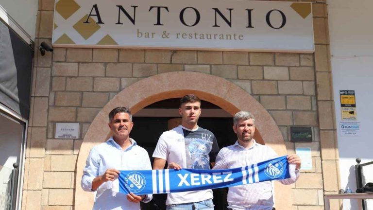 Presentación de Antonio Miguel Hermosín en Restaurante Antonio