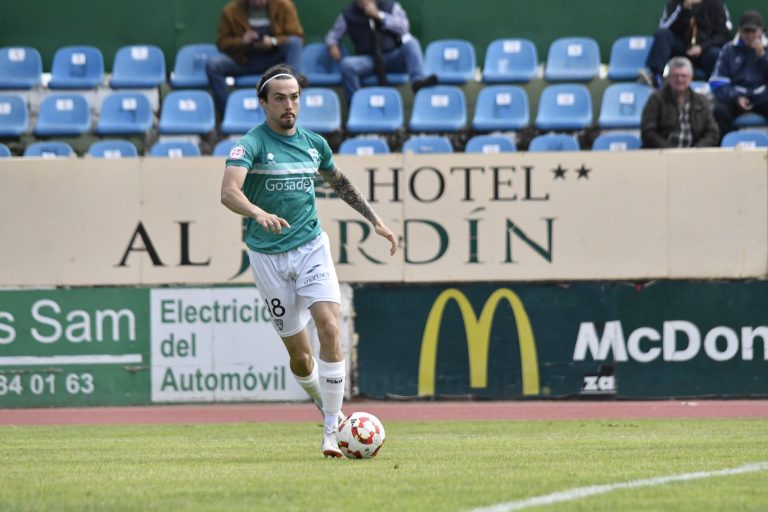 OFICIAL | Carlos Daniel Dorado cierra la defensa del Xerez Deportivo