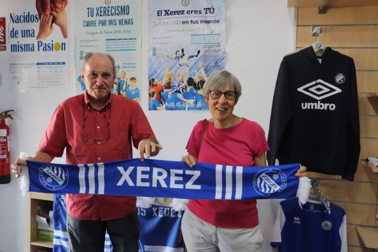 La nieta de Sir Thomas Spencer visita el Club