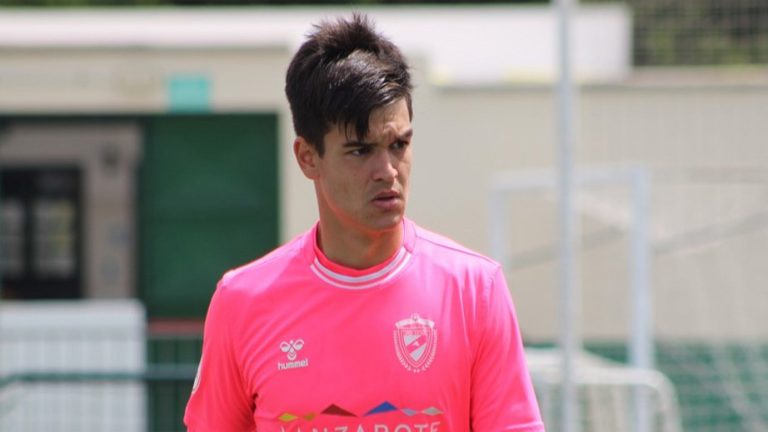 OFICIAL | Oier Arribas, juventud para la portería del Xerez Deportivo