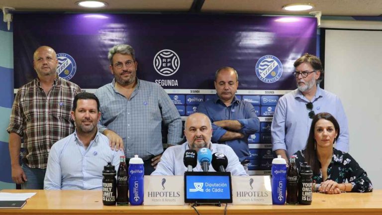 Rueda de prensa de la Junta Directiva del Xerez Deportivo FC