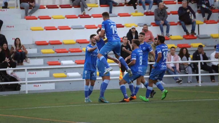 CRÓNICA | Inmejorable despedida de año con triunfo en Utrera (0-2)