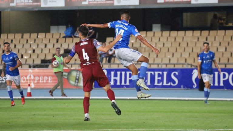 Con la miel en los labios (1-1)