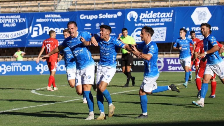El Xerez arrolló en Chapín y sumó los primeros tres puntos de la temporada (4-1)