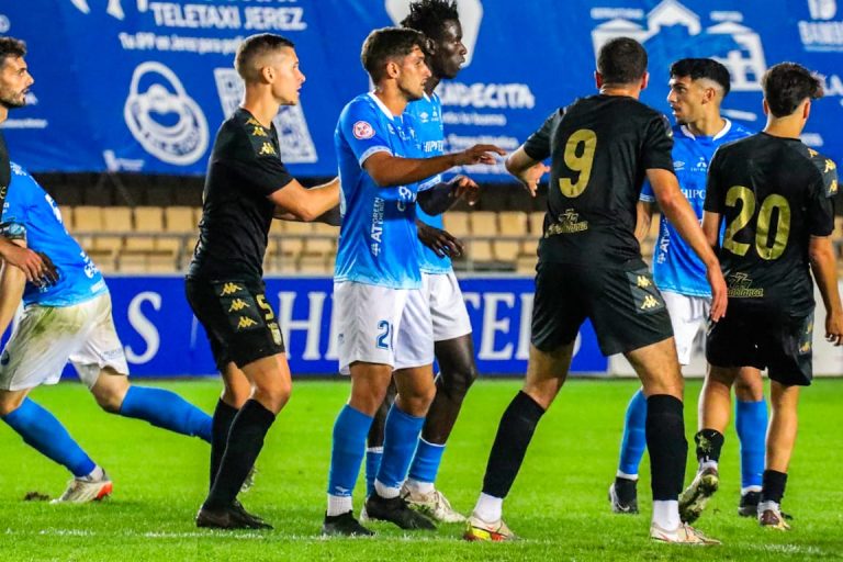 OFICIAL | Acuerdo con Juan Chaves tras aceptar su solicitud de salida del club.