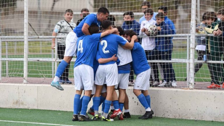 Reparto de puntos en un derbi descafeinado (1-1)