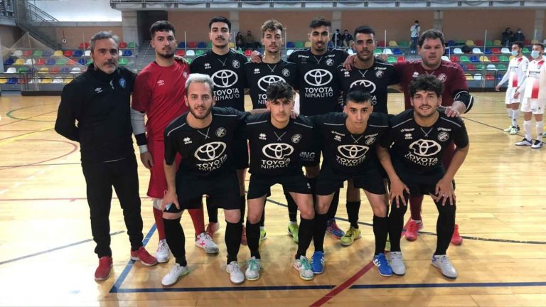 El Xerez Toyota Nimauto pone contra las cuerdas al líder (7-4)