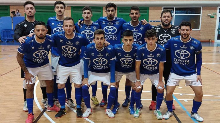 Golpe sobre la mesa y el playoff de ascenso a tiro de piedra (2-7)