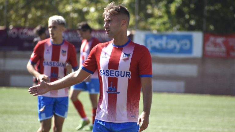 OFICIAL | Yago Gandoy, quinto refuerzo del Xerez Deportivo para la temporada 2025-26