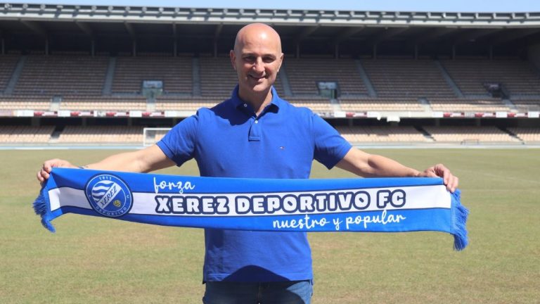 Chus Trujillo inicia su etapa al frente del Xerez Deportivo FC